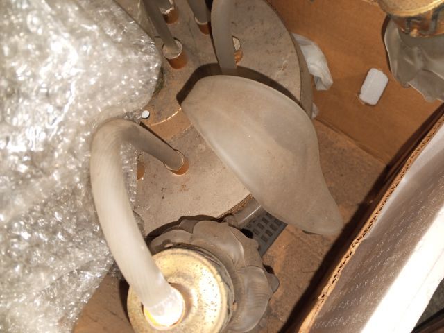 โคมไฟระย้า ไม่รู้ไฟติดไหม