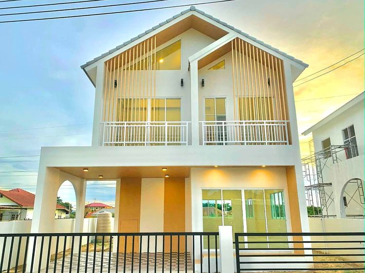 อื่นๆ มีบางส่วน 2026 “บ้านใกล้ทะเล” บ้านมินิมอล สไตล์อบอุ่น ใกล้เซเว่น  บ้านเดี่ยวบางละมุงโรงโป๊ะ พัทยา-แหลมฉบัง ชลบุรี 