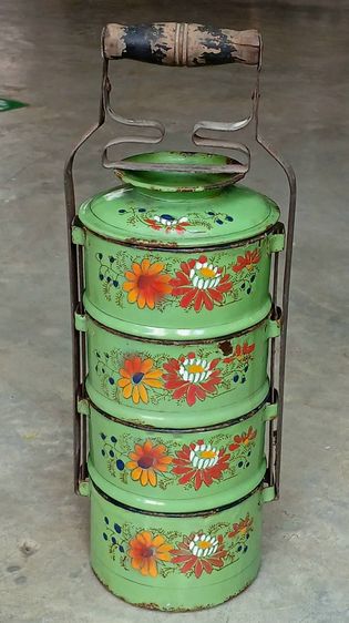 ปิ่นโตลายดอก