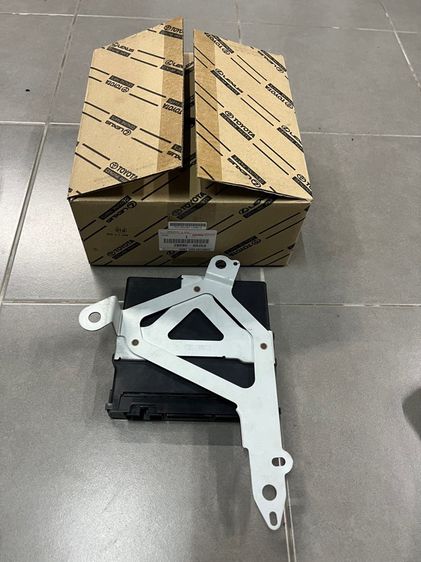 ขายกล่อง Start และ Stop เครื่องยนต์ Toyota Revo 2.8 2018 รูปที่ 4