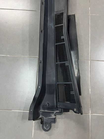 ขายแผ่นปิดช่องระบายกระจกหน้า โตโยต้า รีโว้ 2018  รูปที่ 2