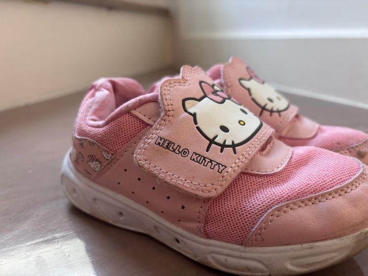 หญิง ชมพู S Sanrio รองเท้าเด็ก Kitty มือ 2 สภาพดี เบอร์ 26 (เด็ก3-5ขวบ)