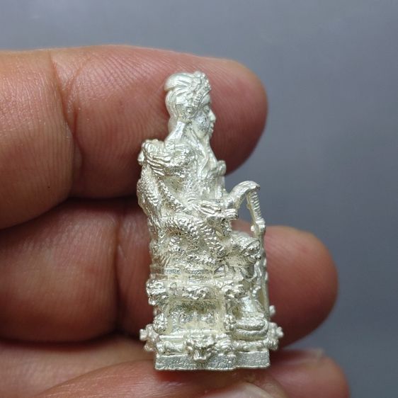 รูปหล่อเจ้าพ่อเสือ ตั่วเหล่าเอี๊ย เนื้อเงิน รุ่น "โชคดี รับทรัพย์ เงินไหลมา วัดจีนประชาสโมสร (เล่งฮกยี่) ปี 2553 รูปที่ 4