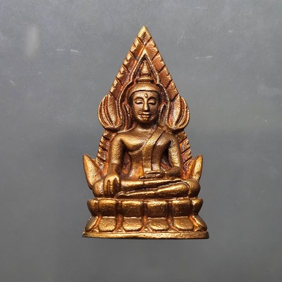 พระพุทธชินราช ลอยองค์ เนื้อนวะกลับดำ พิมพ์เล็ก กรมตำรวจรุ่นแรก รุ่น “ประวัติศาสตร์” พ.ศ.2562 พร้อมกล่องเดิม รูปที่ 3