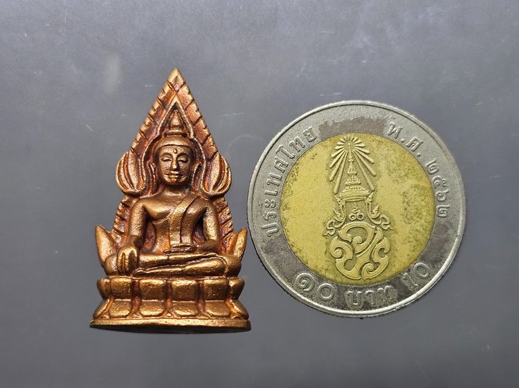 พระพุทธชินราช ลอยองค์ เนื้อนวะกลับดำ พิมพ์เล็ก กรมตำรวจรุ่นแรก รุ่น “ประวัติศาสตร์” พ.ศ.2562 พร้อมกล่องเดิม รูปที่ 6