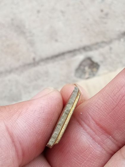 สมเด็จสามเหลี่ยม เนื้อระฆัง หลวงพ่อพรหมวัดช่องแค รูปที่ 6