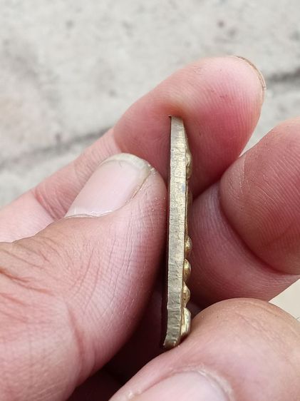 สมเด็จสามเหลี่ยม เนื้อระฆัง หลวงพ่อพรหมวัดช่องแค รูปที่ 5