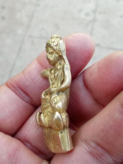 พระกริ่ง ตั๊กแตน เขมร เนื้อนาค รูปที่ 6