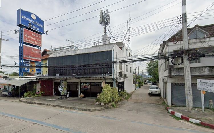 อาคารพาณิชย์ใจกลางเมืองตาก 3 คูหา 2 ชั้นครึ่ง เนื้อที่ 102 ตารางวา รูปที่ 4