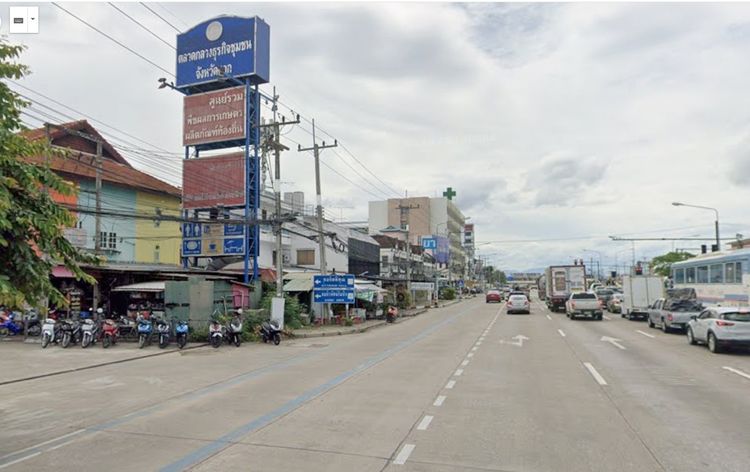 อาคารพาณิชย์ใจกลางเมืองตาก 3 คูหา 2 ชั้นครึ่ง เนื้อที่ 102 ตารางวา รูปที่ 2