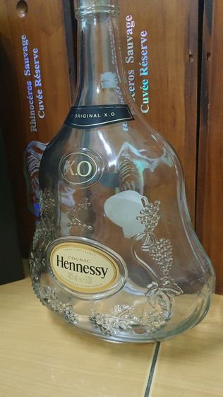 ขวดเหล้าเปล่าขนาด300Lใหญ่จัมโบ้พร้อมกล่องสภาพสมบูรณ์ รูปที่ 4