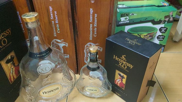 ขวดเหล้าเปล่าขนาด300Lใหญ่จัมโบ้พร้อมกล่องสภาพสมบูรณ์ รูปที่ 7