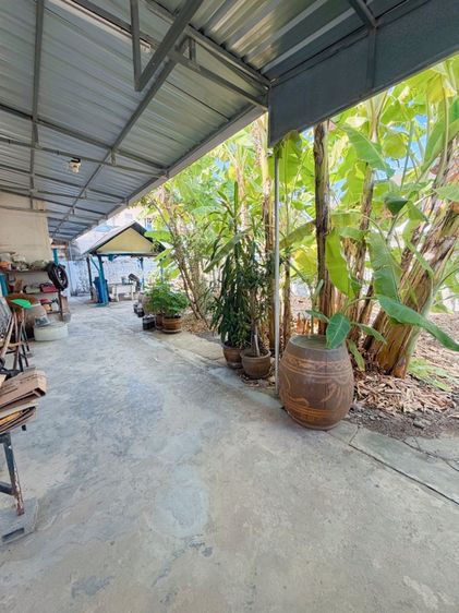 อื่นๆ มีบางส่วน สร้างเสร็จก่อน 2010 ใช่ บ้านเดี่ยว 2 ชั้น ทำเลทอง เทพารักษ์ 104 รูปที่ 3