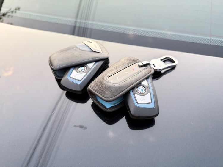 รถ BMW Series 3 320d สี ดำ