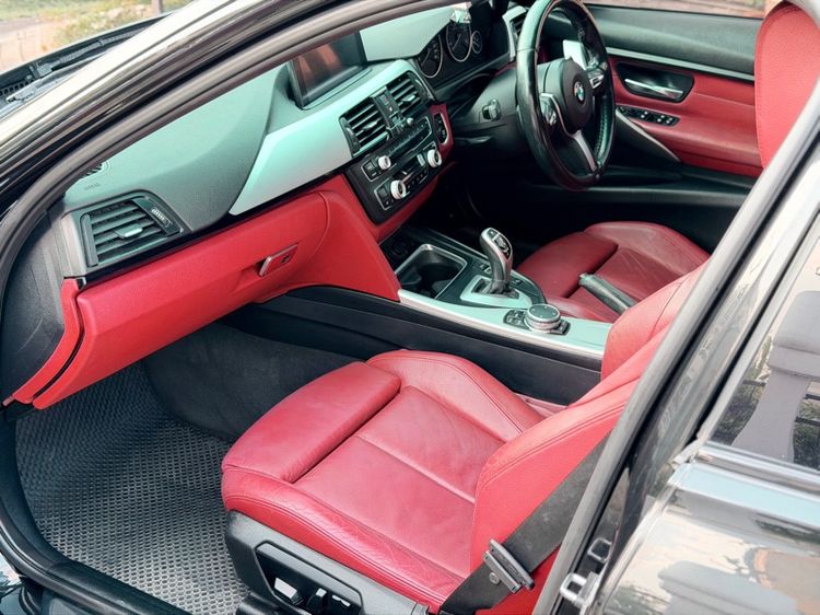 BMW Series 3 2015 320d Sedan ดีเซล เกียร์อัตโนมัติ ดำ รูปที่ 2