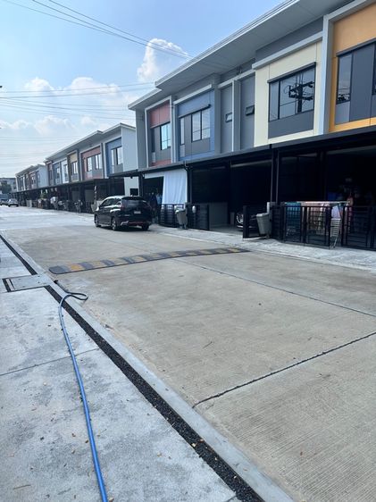 Sansiri 2022 ไม่มี ใช่ ขายด่วนทาว์นโฮม สิริเพลส พหลโยธิน52 ใกล้รถไฟฟ้าสายสีเขียวสะพานใหม่ โซนหน้าสวน 3 นอน 3 น้ำ 2 จอดรถ รูปที่ 2