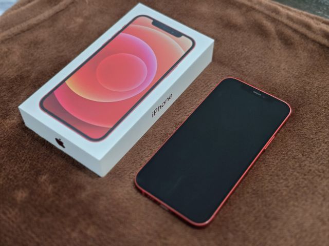 ขาย iphone12 ProductRed 128GB กล่องครบ สภาพนางฟ้า กริ๊บมาก เจ้าของขายเอง