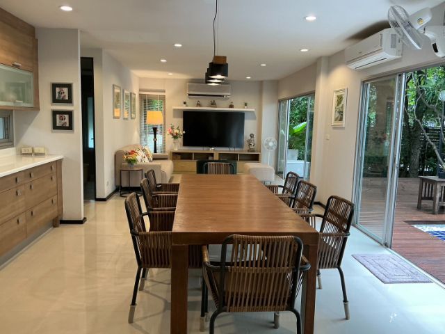 Noble Development ตกแต่งครบ สร้างเสร็จก่อน 2010 ใช่ ขายบ้านNoble Tara Pattanakarn รูปที่ 3