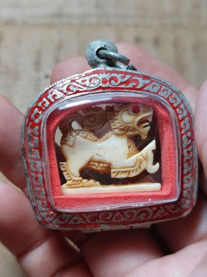 เครื่องรางสิงห์ทรงเครื่องหลวงพ่อหอมวัดชากหมากระยองพร้อมตลับ รูปที่ 4