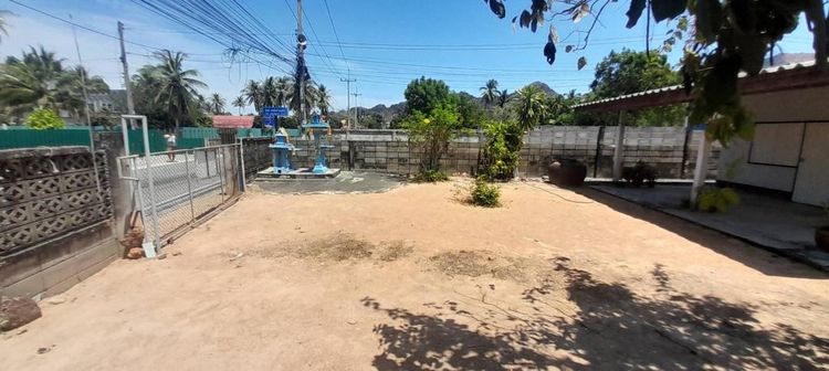 ขายที่ดินพร้อม 2 หลัง 200 ตรว เป็นโฉนด เพชรบุรี อำเภอชะอำ (งดนายหน้าเพิ่มครับ) รูปที่ 3