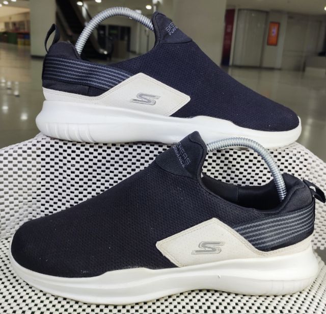 รองเท้า💥SKECHERS💥ของแท้‼️สวยๆ เดิมๆ พื้นนิ่ม เบา สภาพดี💥ไซร์ 41 รูปที่ 4