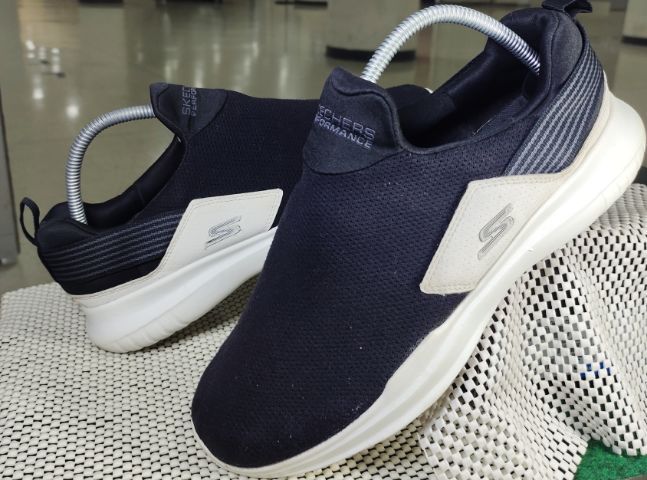 รองเท้า💥SKECHERS💥ของแท้‼️สวยๆ เดิมๆ พื้นนิ่ม เบา สภาพดี💥ไซร์ 41 รูปที่ 11