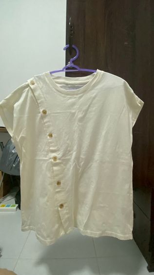 เสื้อผ้ายูนิโคล่แท้เนื้อดี 990 ขายเพียง ตัวละ 270 รูปที่ 8