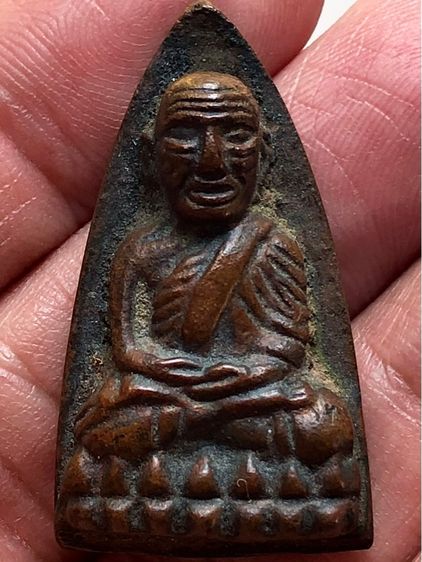 พระรูปหล่อเก่าคะ