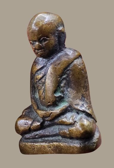 หลวงพ่อเงิน กรุวัดท่ามะไฟ พิมพ์กลาง  รูปที่ 4