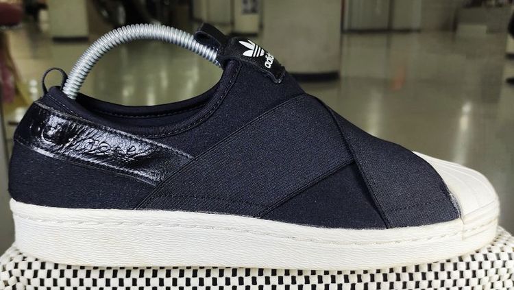 รองเท้า💥adidas Slip - On💥ของแท้‼️พื้นเดิม นิ่ม เบา สวยๆ เดิม สภาพดี💥ไซร์ 40 รูปที่ 5