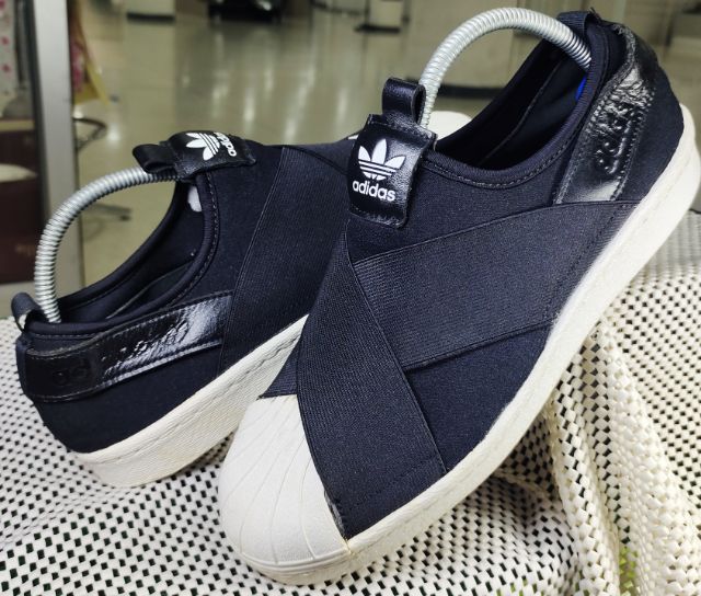 รองเท้า💥adidas Slip - On💥ของแท้‼️พื้นเดิม นิ่ม เบา สวยๆ เดิม สภาพดี💥ไซร์ 40 รูปที่ 16