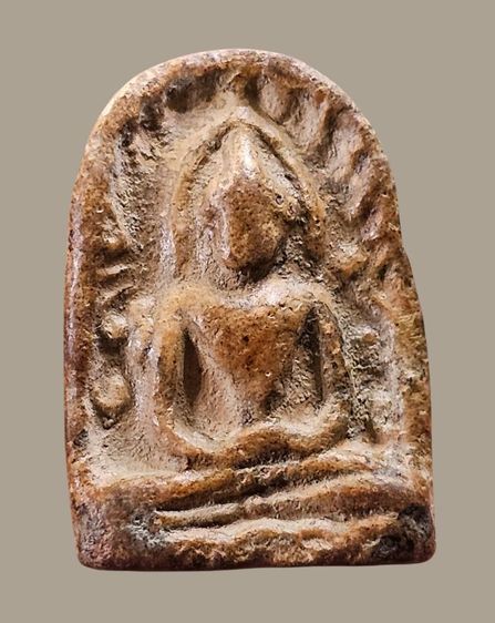 พระกำเเพงซุ้มกอ กำแพงเพชร พระเนื้อดิน พิมพ์กลาง กรุทุ่งเศรษฐี กำเเพงเพชร