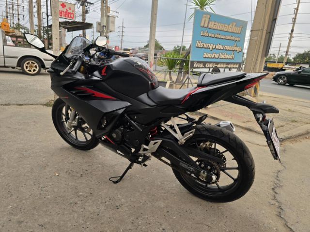 ขายด่วน honda cbr150r ปี 2022 รูปที่ 2