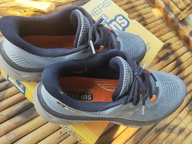 รองเท้า  Skechers ใส่แค่ครั้งเดียวซื้อจากชอปแท้ๆ รูปที่ 2