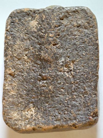 หลวงพ่อปานทรงครุฑ แช่น้ำมีเสียงจี๊ดๆตรงตามตำราปู่ฤษีลิงดำ ราดำคลุมทั้งองค์ รูปที่ 2