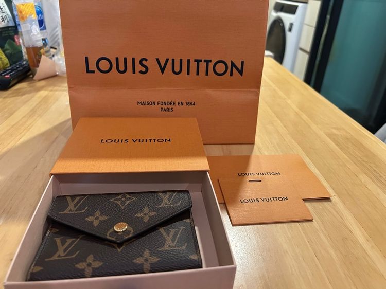 Louis Vuitton wallet รูปที่ 2