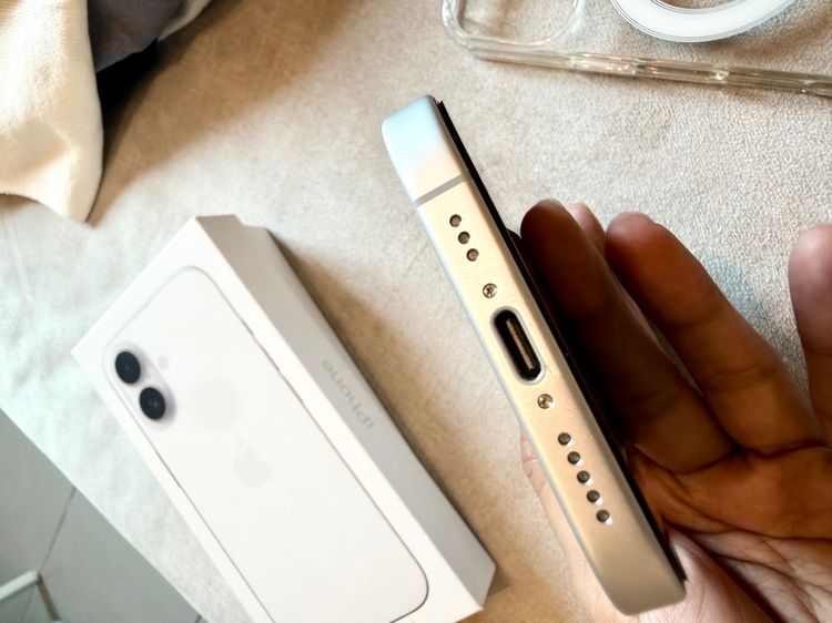 iPhone 17 สีขาว ศูนย์ไทยประกันเหลือครบกล่อง รูปที่ 6