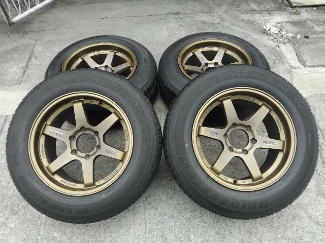 18" แม็ก te37 พร้อมยาง 265 60 18 Bridgestone B 22