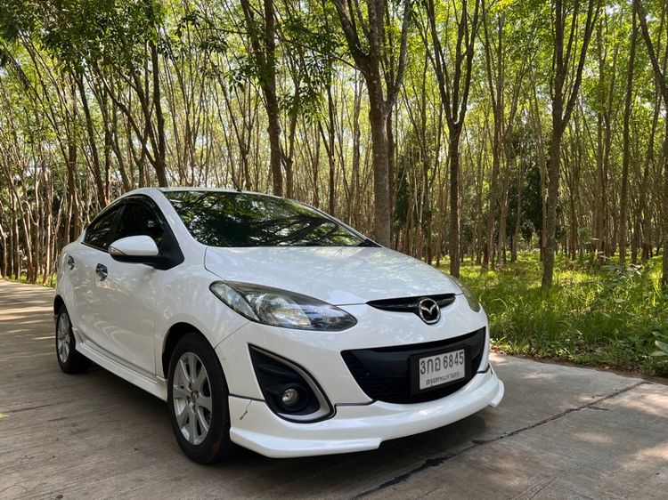 รถ Mazda Mazda 2 1.5 Elegance Groove สี ขาว