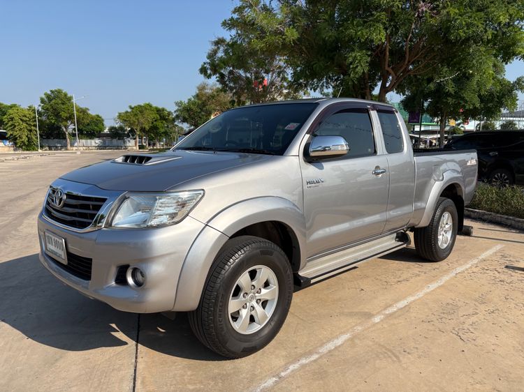Toyota Hilux Vigo Champ 2015 Smart Cab 2.5 E VNT Prerunner Pickup ดีเซล ไม่ติดแก๊ส เกียร์ธรรมดา บรอนซ์เงิน รูปที่ 4