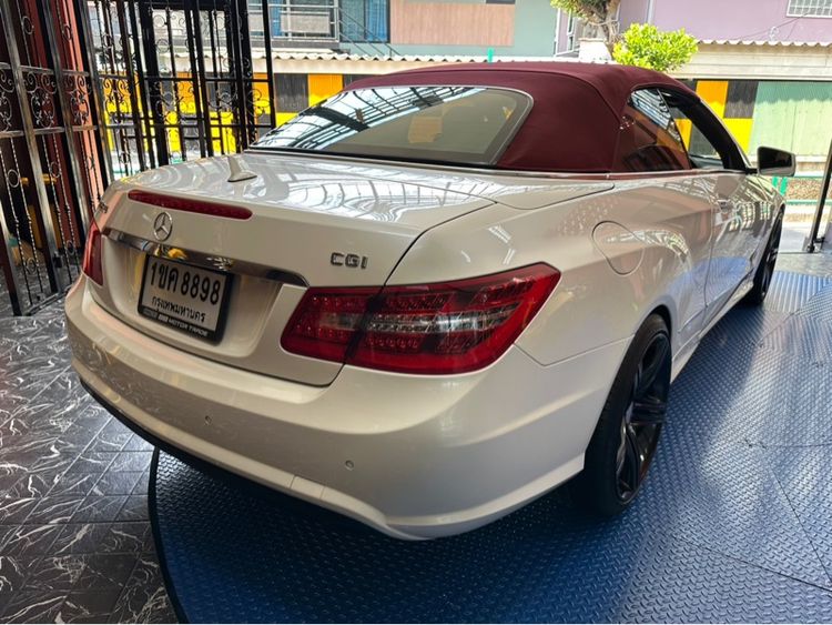 Mercedes-Benz E-Class 2011 E250 CGI Sedan เบนซิน ไม่ติดแก๊ส เกียร์อัตโนมัติ ขาว รูปที่ 4