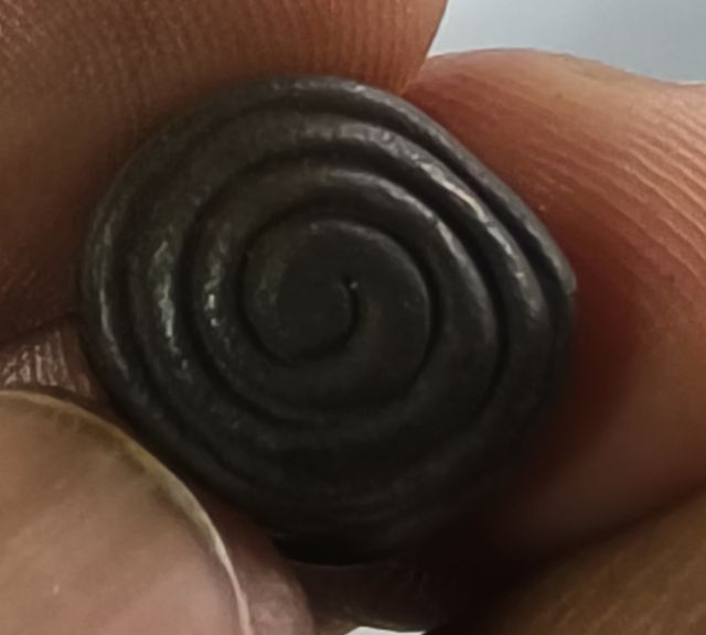 พระปิดตาพังพระกาฬพิมพ์จิ๋ว (กระสุนพังพระกาฬ)
 ตอกโค้ด พิธีเขาคา ปี 2544  รูปที่ 3