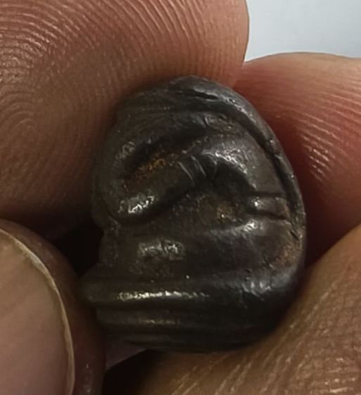 พระปิดตาพังพระกาฬพิมพ์จิ๋ว (กระสุนพังพระกาฬ)
 ตอกโค้ด พิธีเขาคา ปี 2544  รูปที่ 4