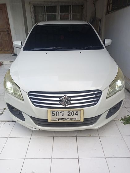 รถ Suzuki Ciaz 1.2 GL สี ขาว