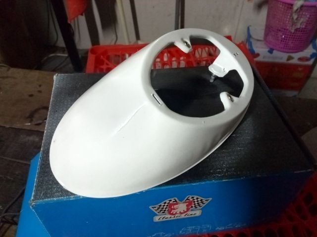 โครงไฟเลี้ยวติดบังโคลนหน้าข้างซ้ายข้างขวา. รถโฟล์คเต่า รูปที่ 6