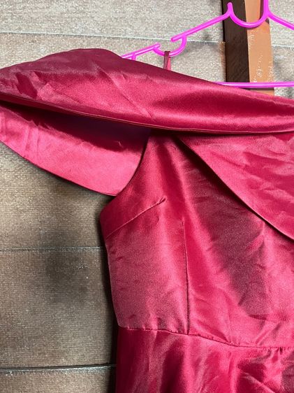 เดรสสั้นสีแดง รูปที่ 3