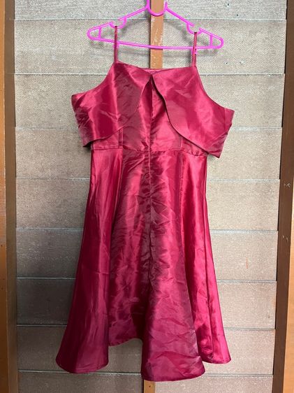 เดรสสั้นสีแดง รูปที่ 2