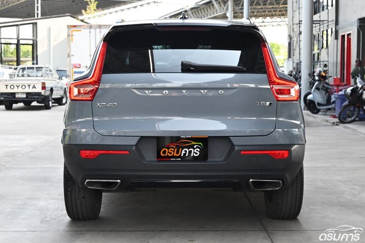 Volvo XC40 2020 2.0 T5 R-Design 4WD Utility-car เบนซิน ไม่ติดแก๊ส เกียร์อัตโนมัติ เทา รูปที่ 4