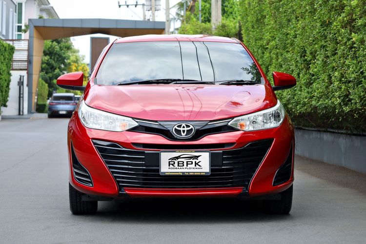 Toyota Yaris ATIV 2020 1.2 Entry Sedan เบนซิน ไม่ติดแก๊ส เกียร์อัตโนมัติ แดง รูปที่ 3