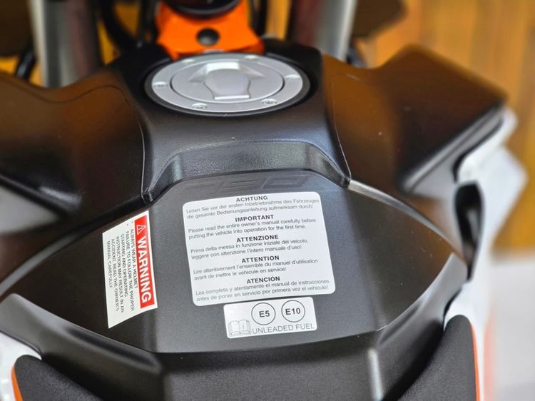 มอไซค์KTM DUK 790 Adventure รูปที่ 17